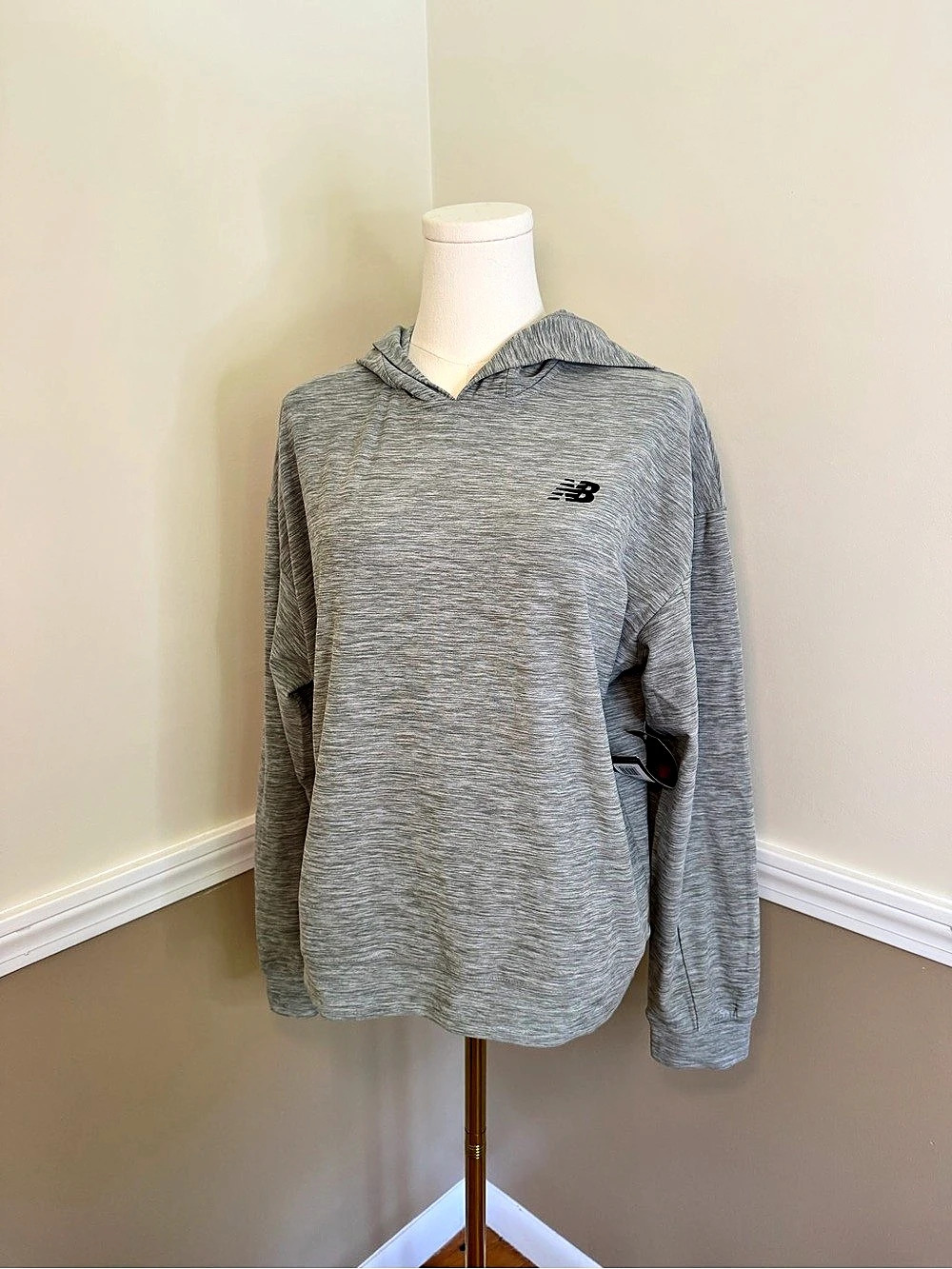New Balance NB Sport Style Pullover Gray Size Medium NWT Hoodie
